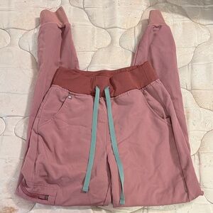 Figs Women's Pink Jogger Pants